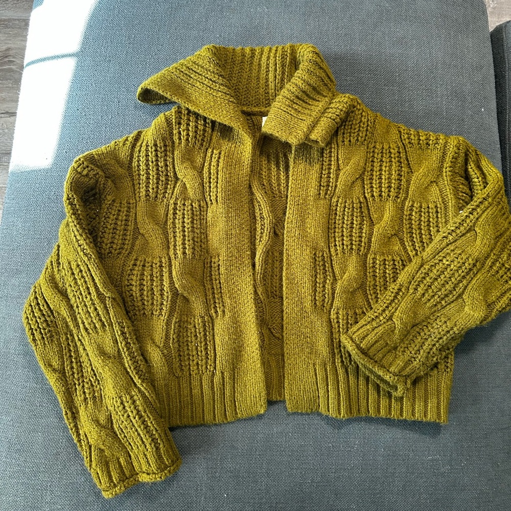 Cropped cardigan